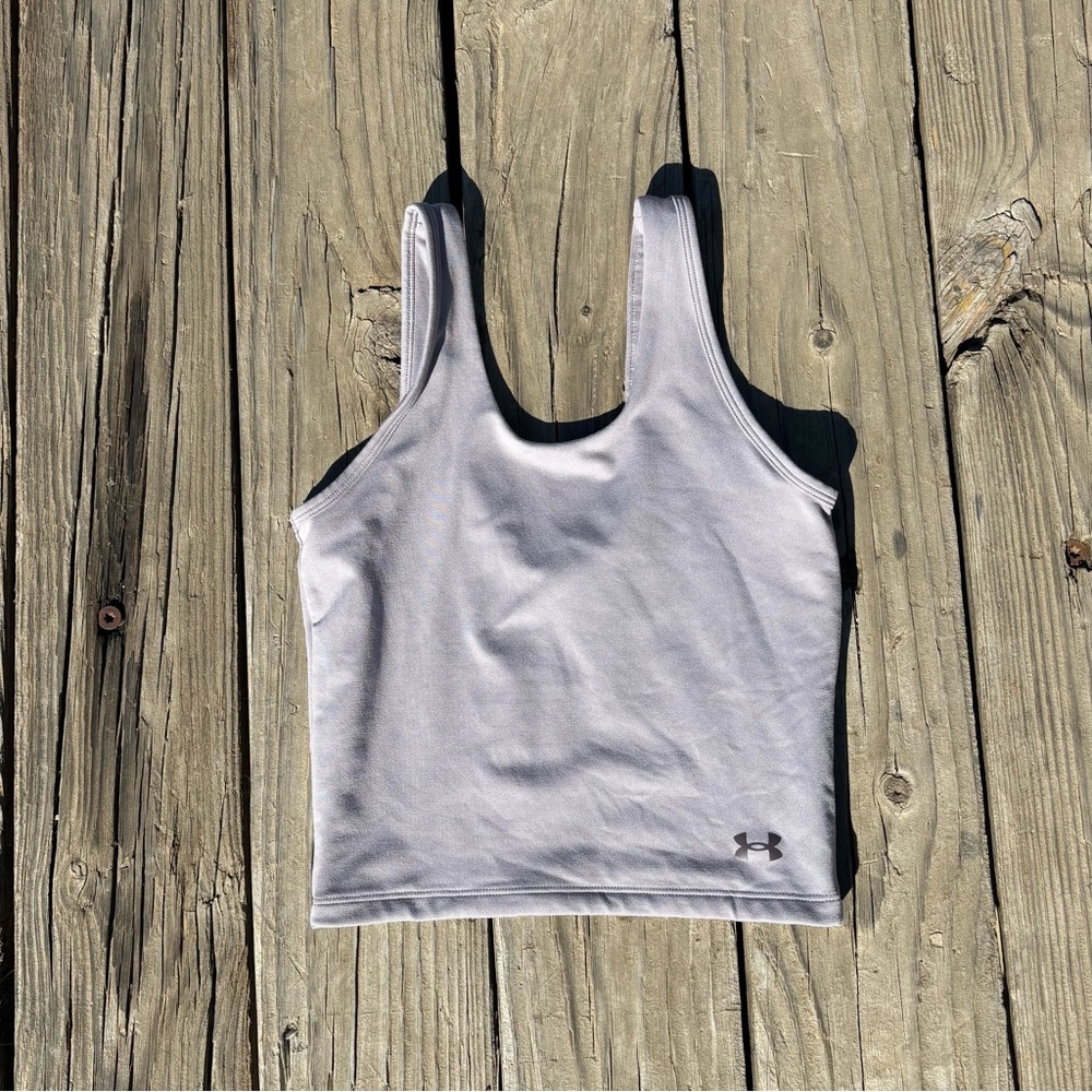 Under Armour Light Gray Cropped Athletic Tank Top